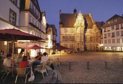 marktplatz_am_abend